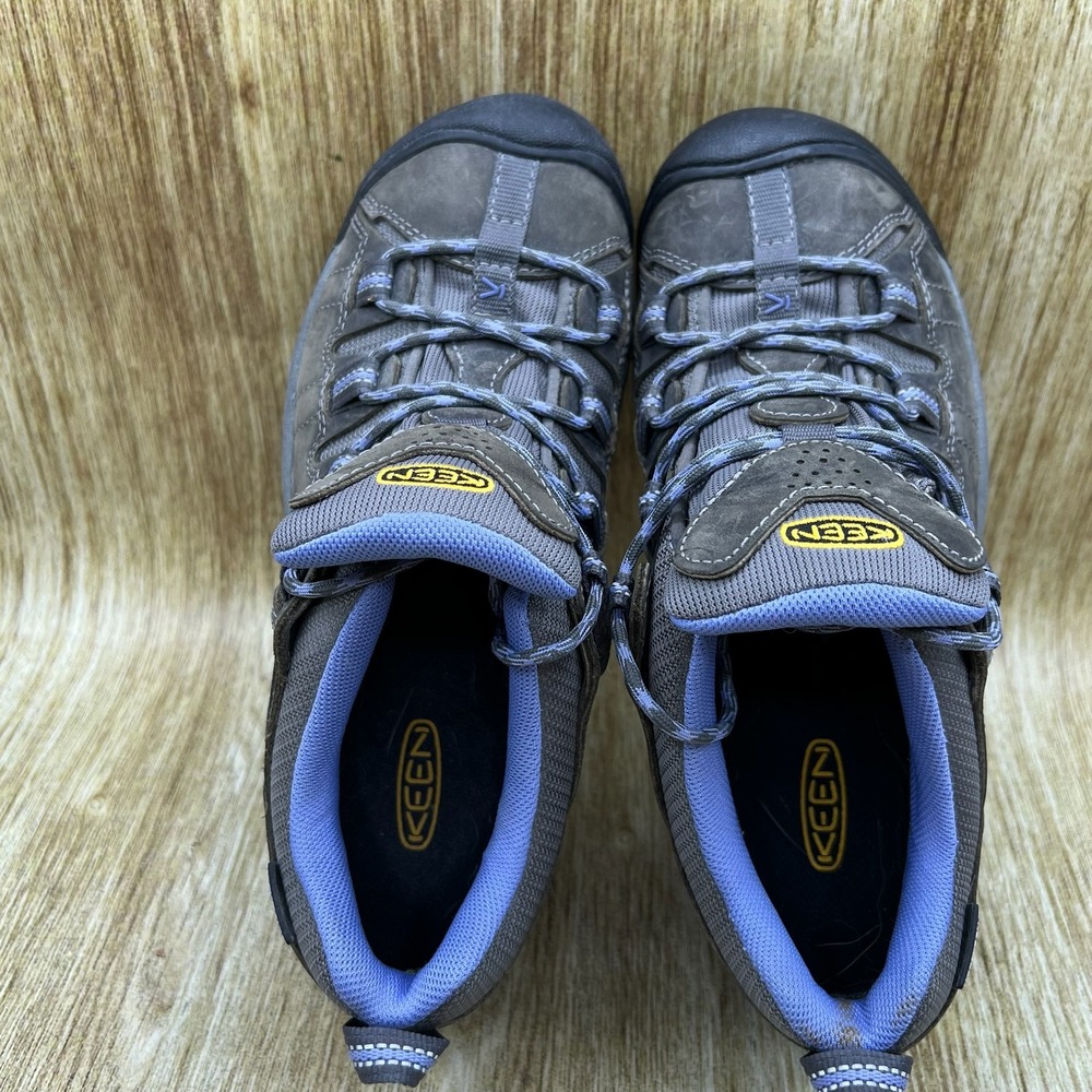 Keen Women's Gray Hiking Shoes with Yellow Logo - Picture 6 of 10